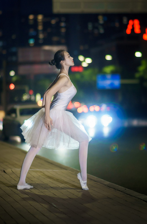 校园篮球教师研讨会聚焦课程设置与竞赛机制改革,篮球教研活动